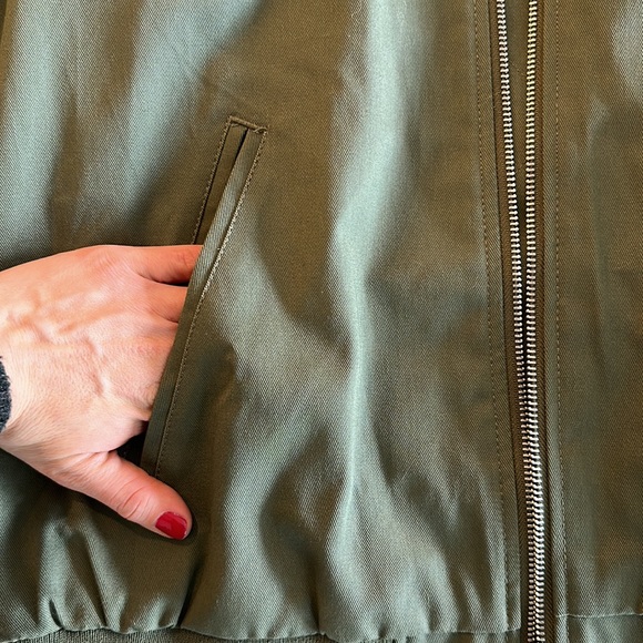 ASOS NWOT green men’s bomber jacket - Picture 3 of 7